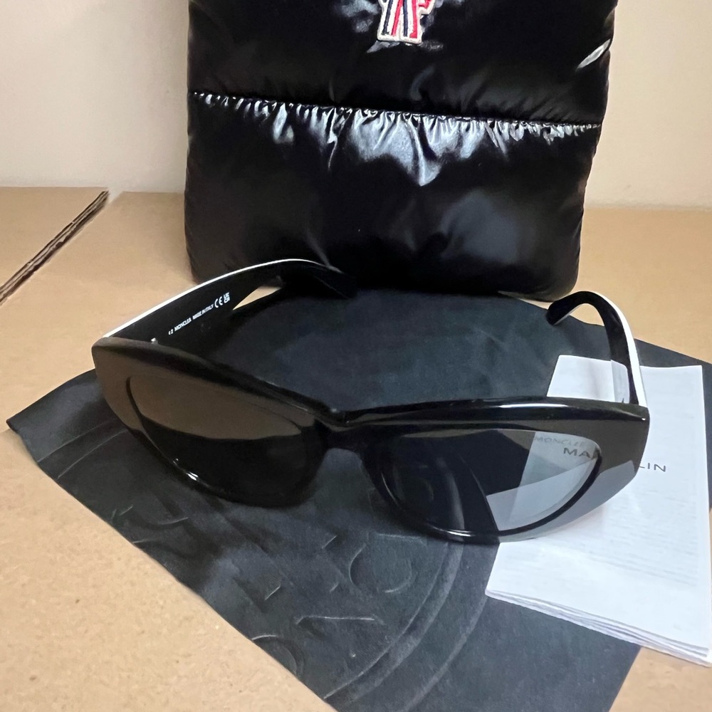 Moncler Modd Cat-eye Acetate sunglasses - Picture 13 of 14